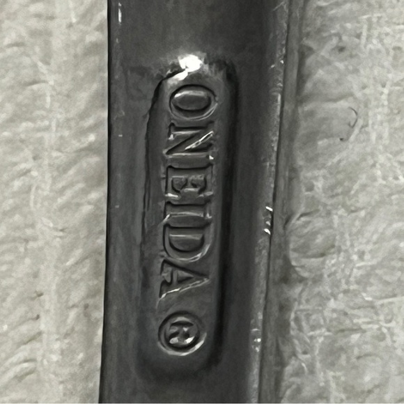 Oneida boutonnière 5 pc. Serving Set Elegant Stainless Steel Flatware - Picture 3 of 5